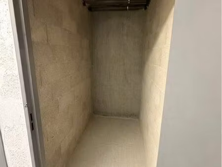 à vendre – lot de 2 caves louées 100e/mois – résidence sécurisée à chalifert