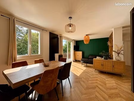 appartement 4 pièces 97 m²