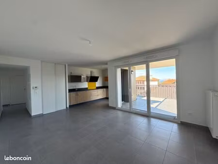 appartement 3 pièces 64 m²