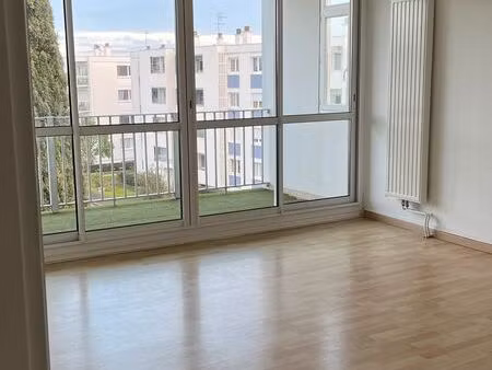 le bouscat - t2 57 m2 - 3eme étage avec ascenseur