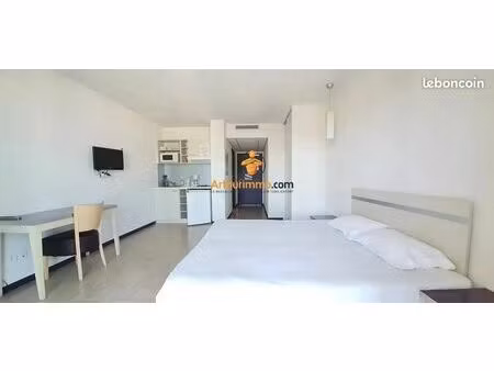 studio 1 pièce 23 m²