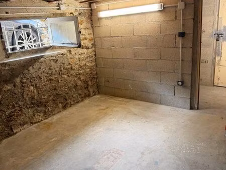 stockage sécurisé avec électricité
