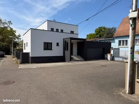 rare à haguenau – maison contemporaine 135 m²  au calme en impasse  à 50 m de la forêt et 