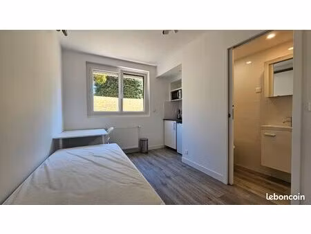 studio meublé 12 m² rénové – idéal étudiant – saint-germain-en-laye