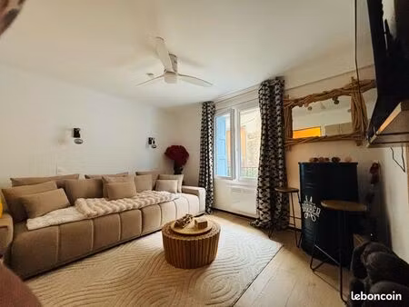à vendre centre village  refait à neuf
