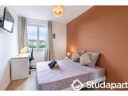 chambre 1 pièce 15 m²