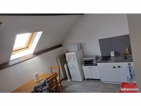 apparemment à loué