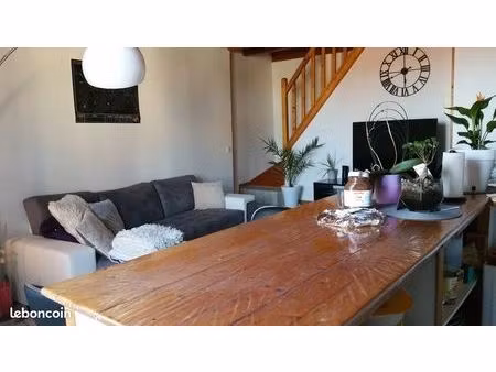 appartement f3 mur-sur-allier (63115)