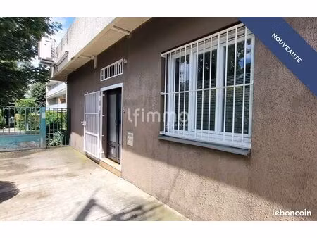 murs commerciaux 68 m² villeparisis