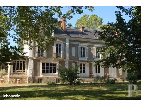 maison 11 pièces 350 m²
