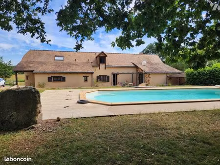 maison 6 pièces 146 m²