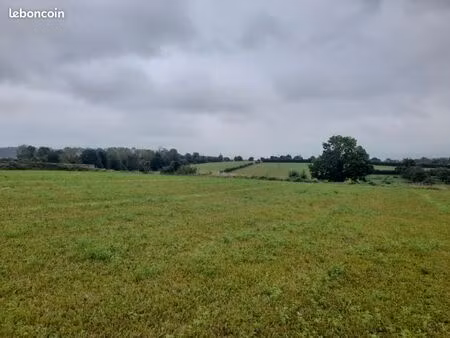 terrain 3 290 m² douvrend