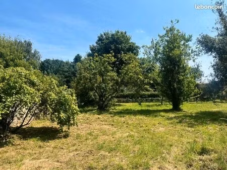 terrain 1 302 m² goupillieres
