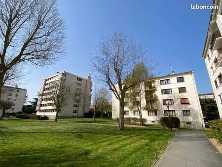 appartement 3 pièces 67 m²