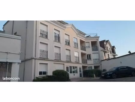 appartement f3 65m2 + 2 places parking en garage