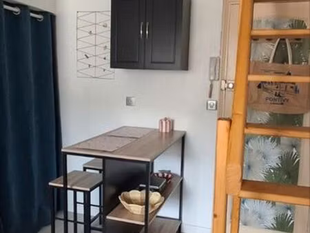 studio meublé en duplex en plein centre ville