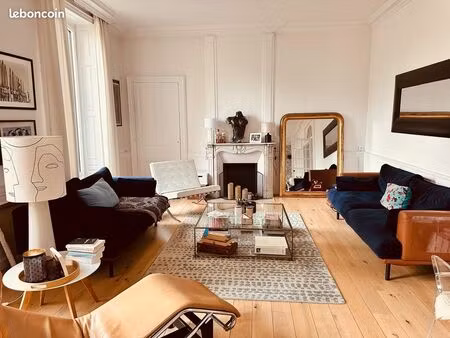 maison 8 pièces 227 m²
