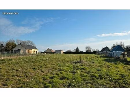 terrain 800 m² eletot