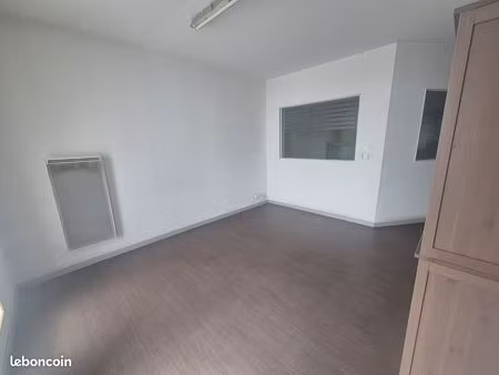 bureaux à louer pont de la maye 85m²_direct proprietaire