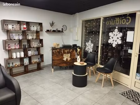 vend salon de coiffure