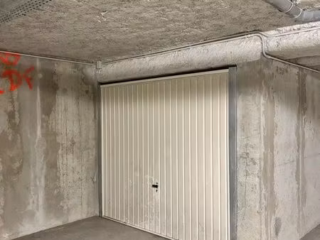 loue garage à saint gervais