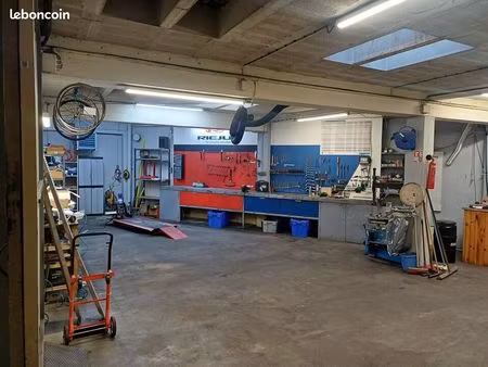local d'activite 230 m² libourne