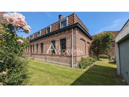 maison 6 pièces 165 m²