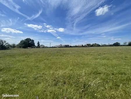 terrain 9000 m² la suze-sur-sarthe