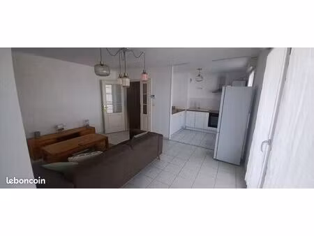 bail etudiant appartement 2 pièces calme proche tram