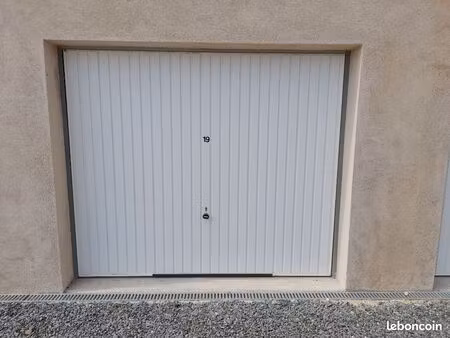 garage à louer