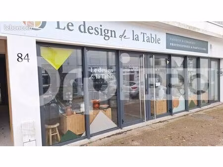 local commercial 69 m²