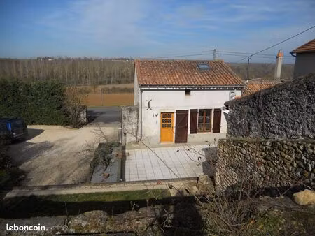 maison de charme 2ch + dependances + terrain à luzay