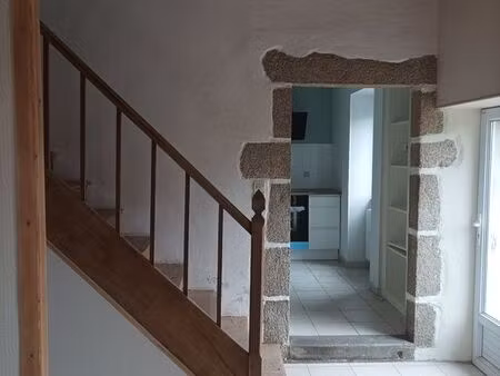 location maison t4 de bourg de 71m² avec jardin et garage