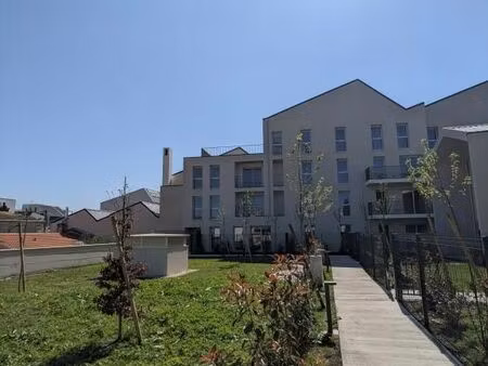 appartement 3 pièces 74 m²
