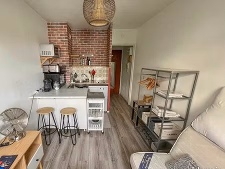 studio 1 pièce 13 m²