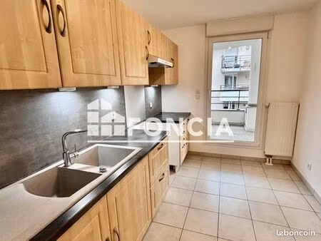 appartement 3 pièces 65 m²