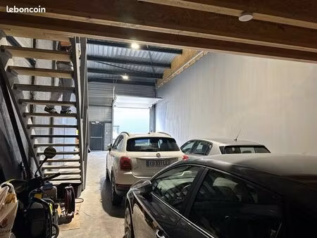 local/hangar