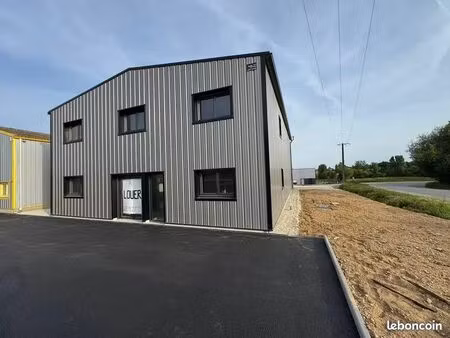 entrepôt neuf bord rn24
