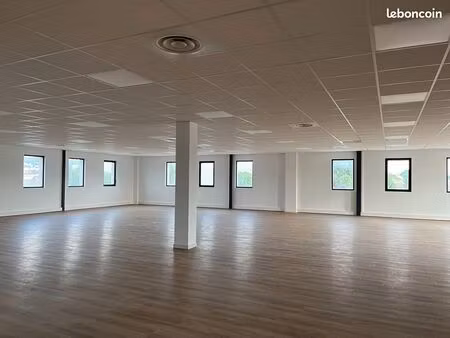 bureaux 81 m² pertuis