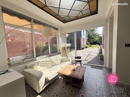maison 7 pièces 206 m²