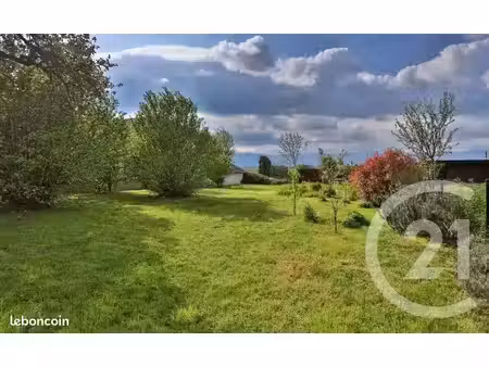 terrain 872 m² feigeres