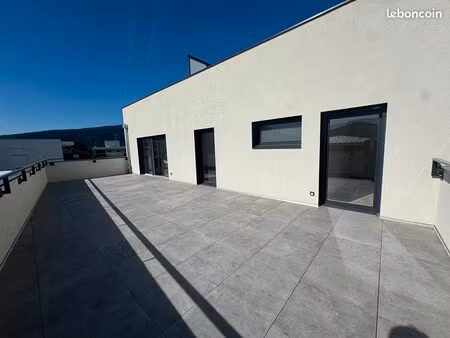 appartement 4 pièces 109 m²