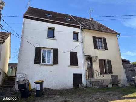 immeuble 6 pièces 90 m²