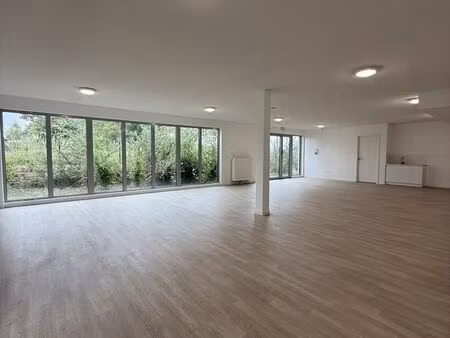 local commercial 107 m² wolfisheim