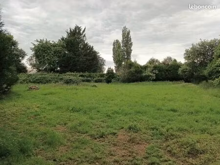 particulier vend terrain constructible