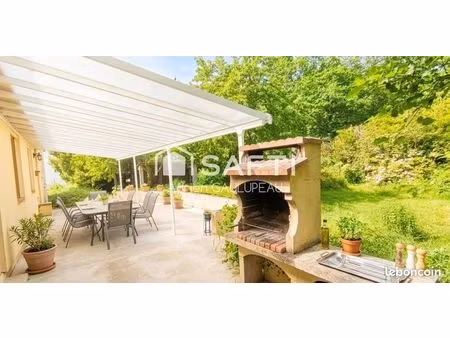 propriété 7 pièces 155 m²