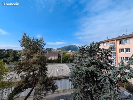 off market appartement traversant t3