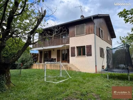 villa 6 pièces 187 m²