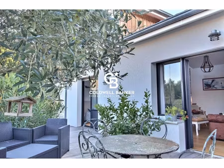 maison de luxe à vendre dans le quartier nord est