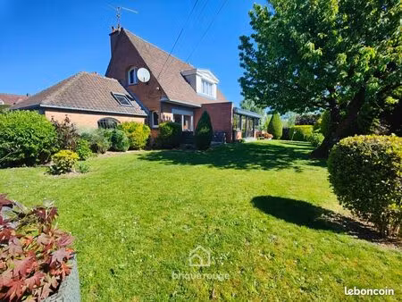 villa 6 pièces 180 m²